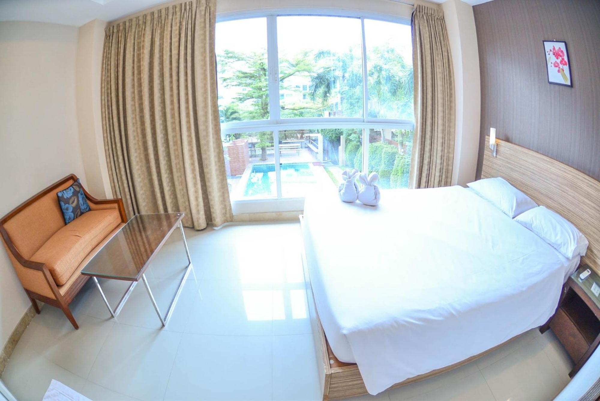 ตำหนักวิลล่า 10 ห้องนอน พร้อมสระว่ายน้ำส่วนตัว Ban Nong Tabaek Exterior foto